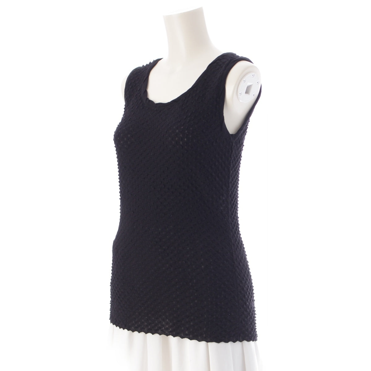 ISSEY MIYAKE Haat Concave and convex Tank top Sleeveless top HA31JJ236 black 2