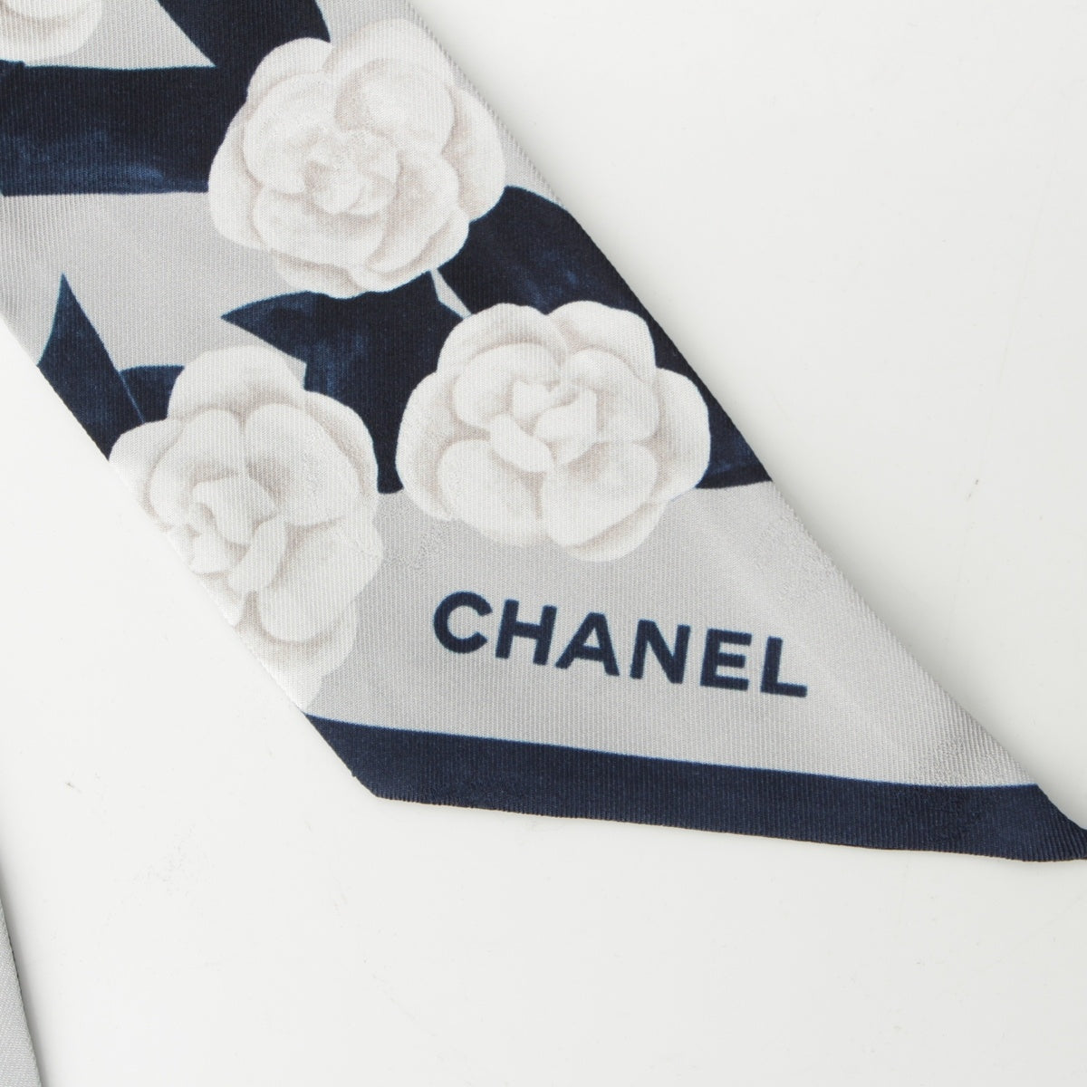 CHANEL 25A Twill silk Camellia ribbon scarf hair band gray
