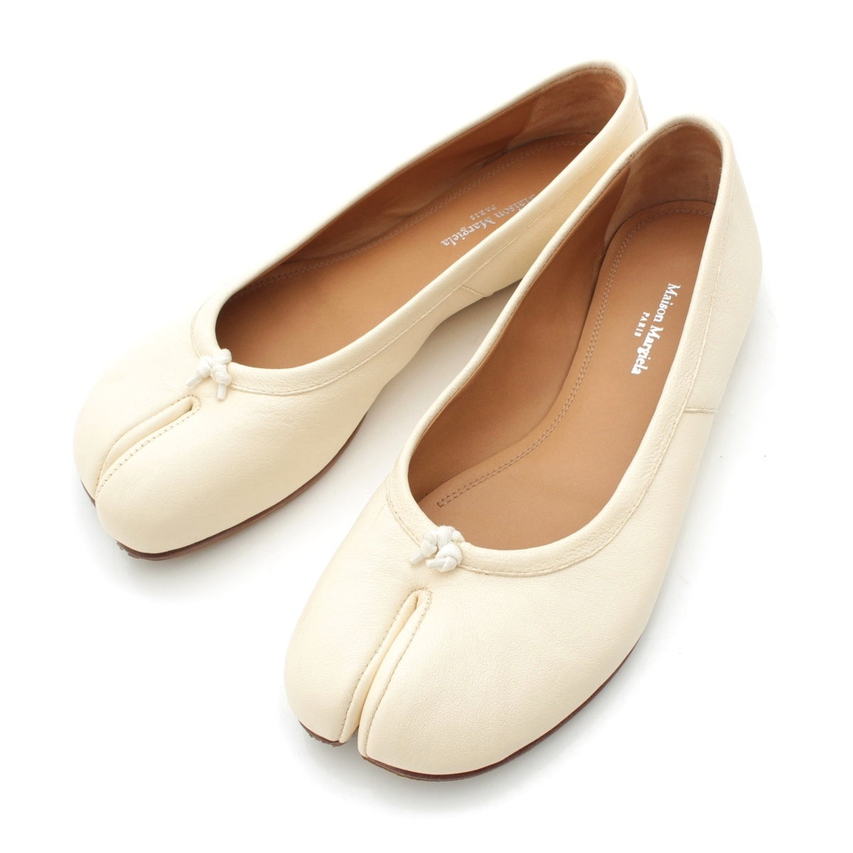 Maison Margiela Tabi leather flat pumps shoes Ivory 35