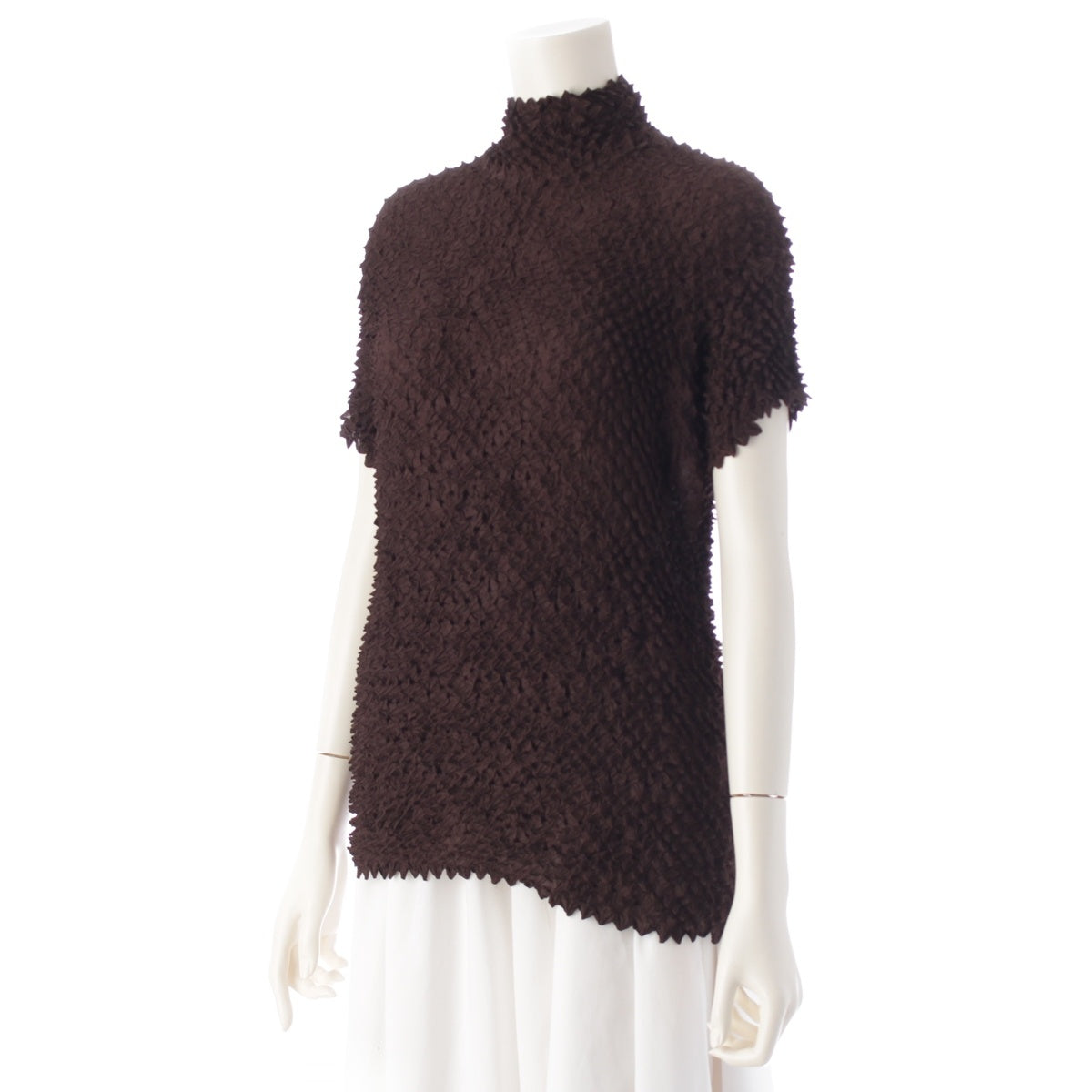 ISSEY MIYAKE Square, uneven, popcorn, squeeze, bottle neck, short sleeves Cut tops IM04FJ514 Dark brown M