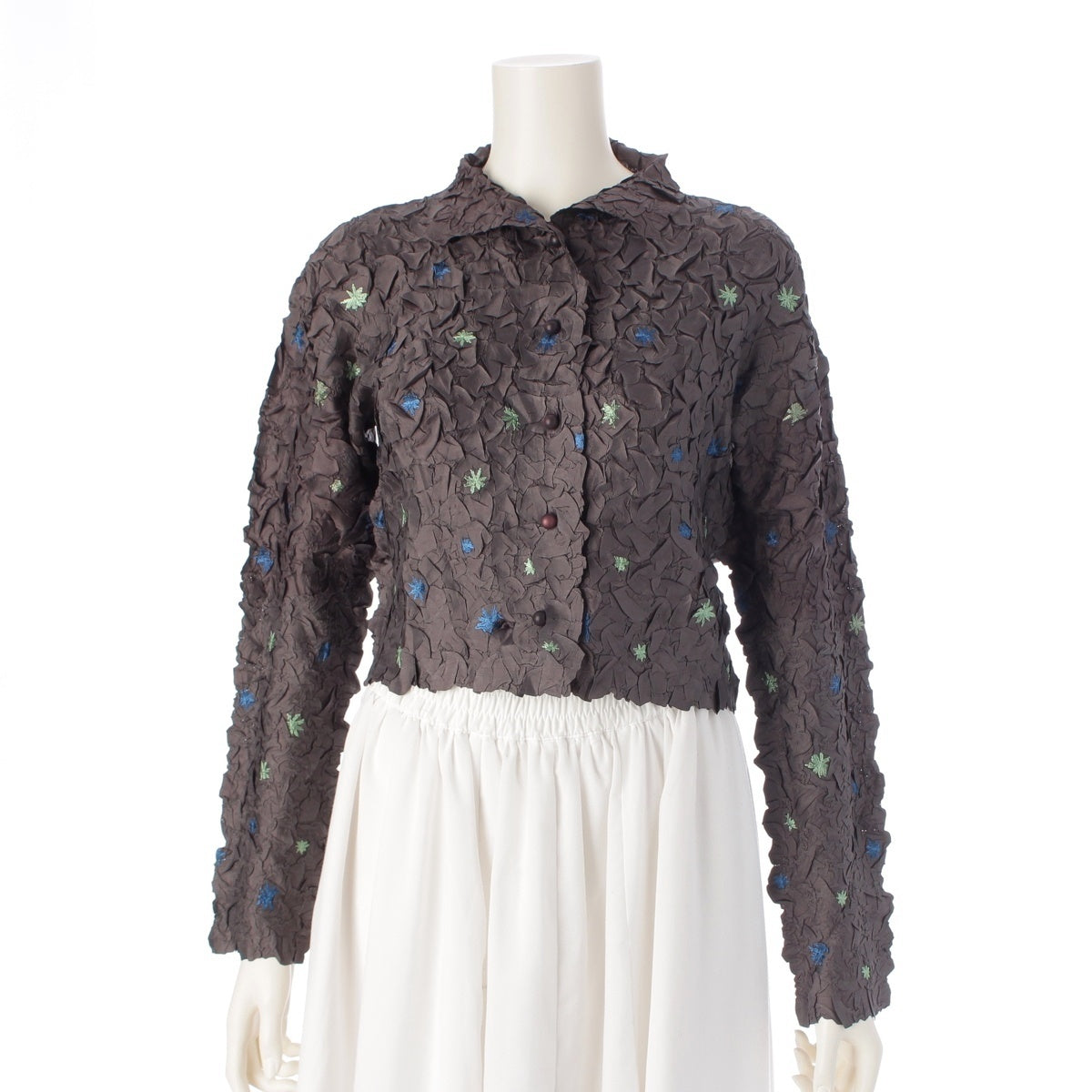 ISSEY MIYAKE Floral embroidery, wrinkled finish, short length, long sleeves cardigan tops IM22FD905 Gray multicolor 3
