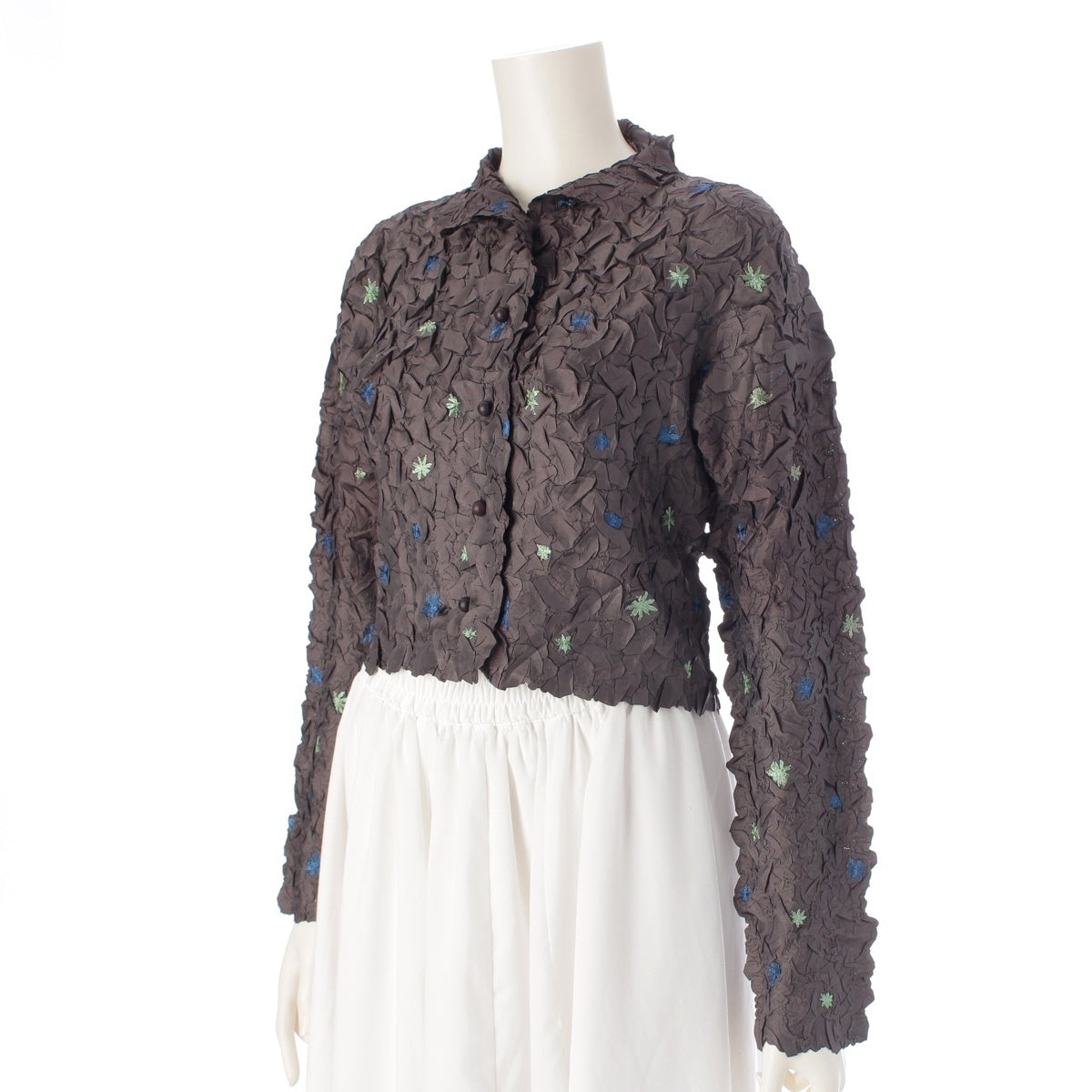 ISSEY MIYAKE Floral embroidery, wrinkled finish, short length, long sleeves cardigan tops IM22FD905 Gray multicolor 3