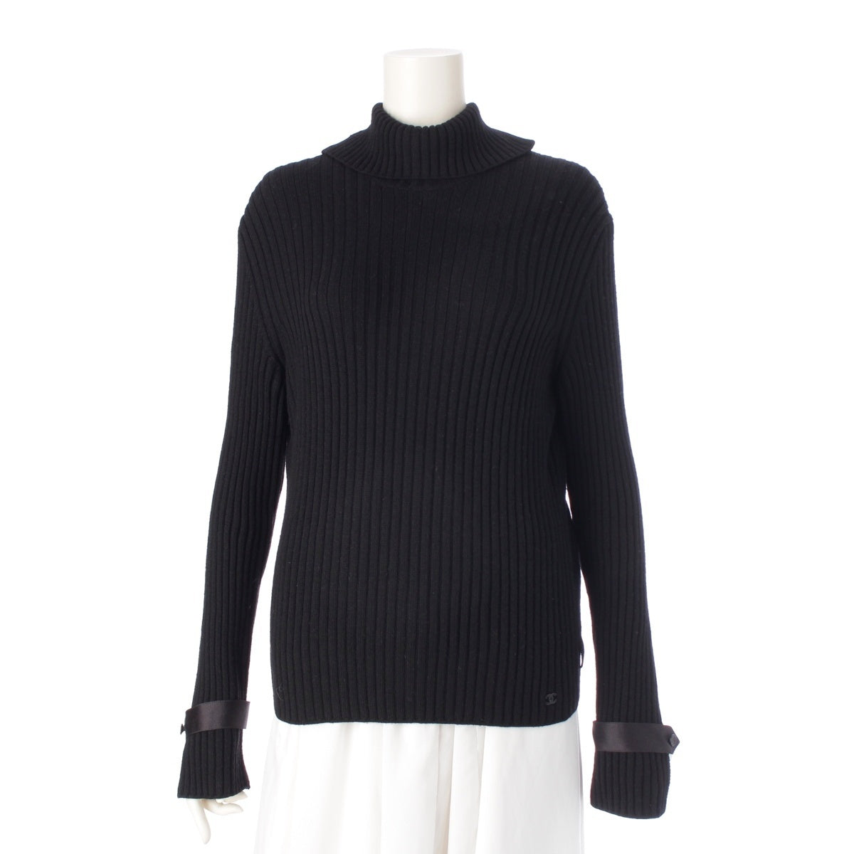 CHANEL wool Button design, high neck, long sleeves, ribbed knit tops P19707 black 46