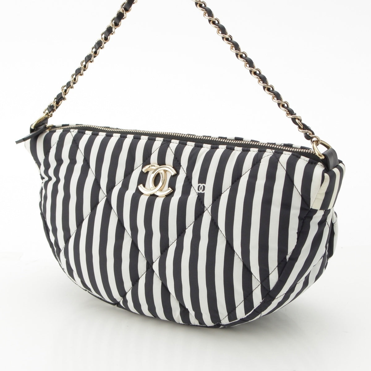 CHANEL Coco Beach Large Hobo stripe one belt Handbag Accessory pouch AS4698 Black White