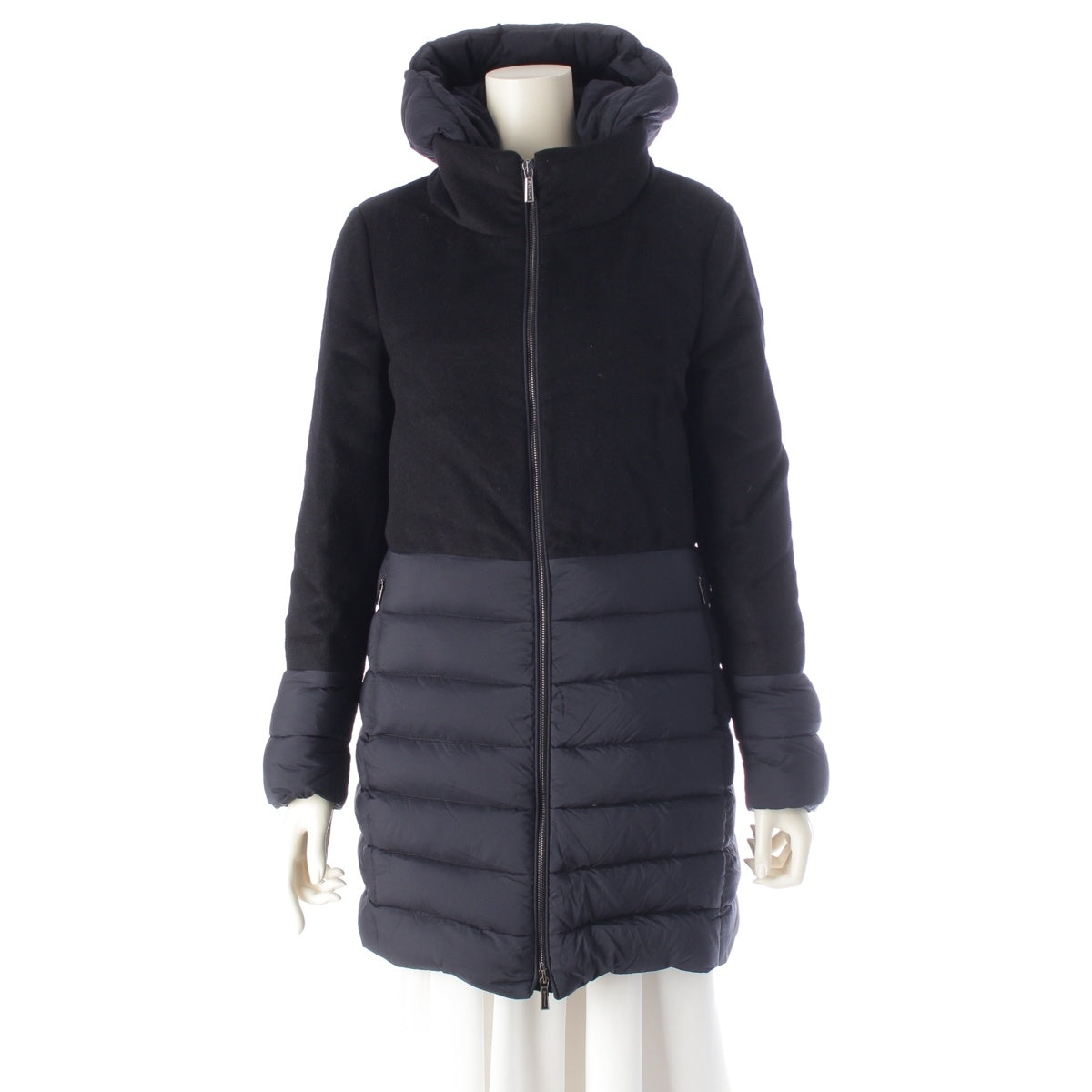 MooRER ANGELE-LE Switch Hooded Zip-up down coat outer Black x navy 38