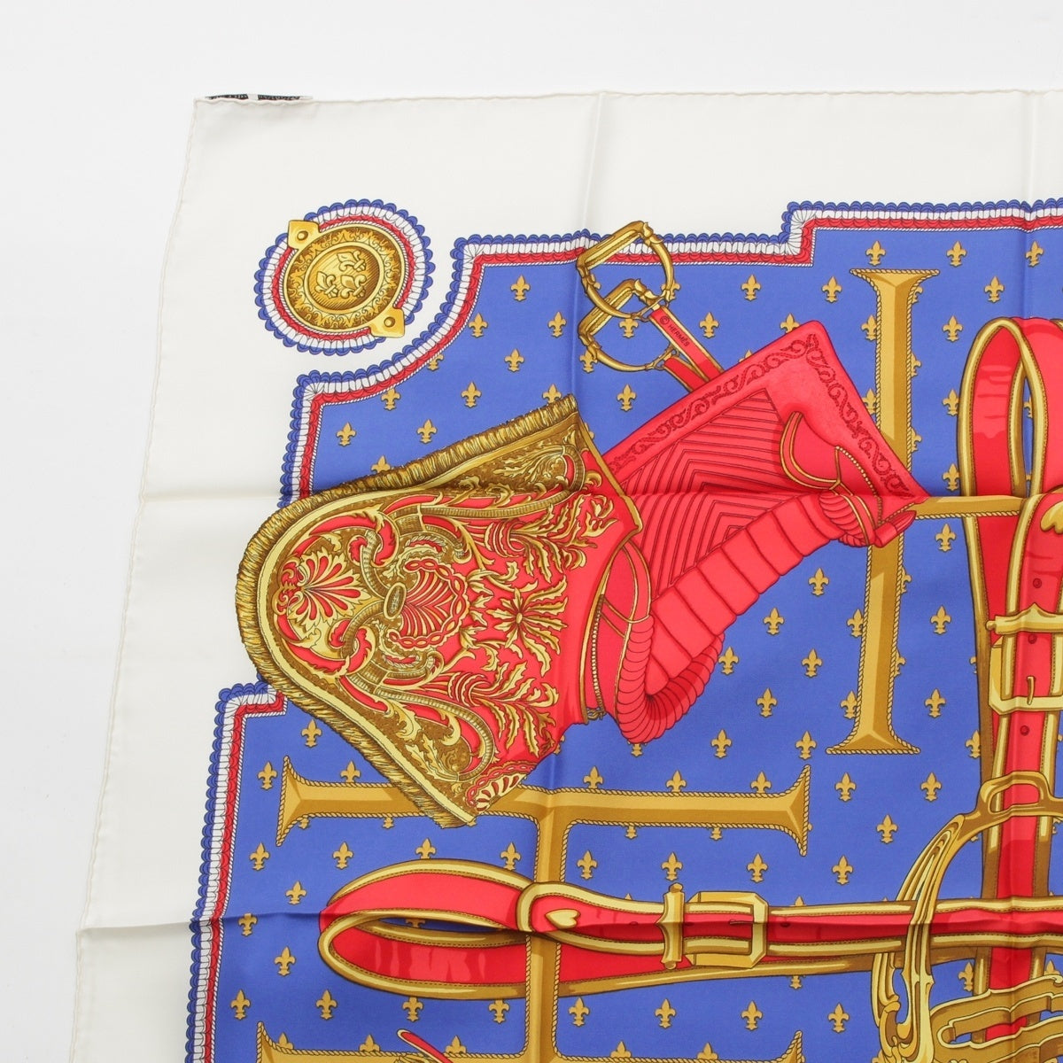 HERMES Carre 90 SELLES A HOUSSE Sit on the cover silk scarf White multicolor