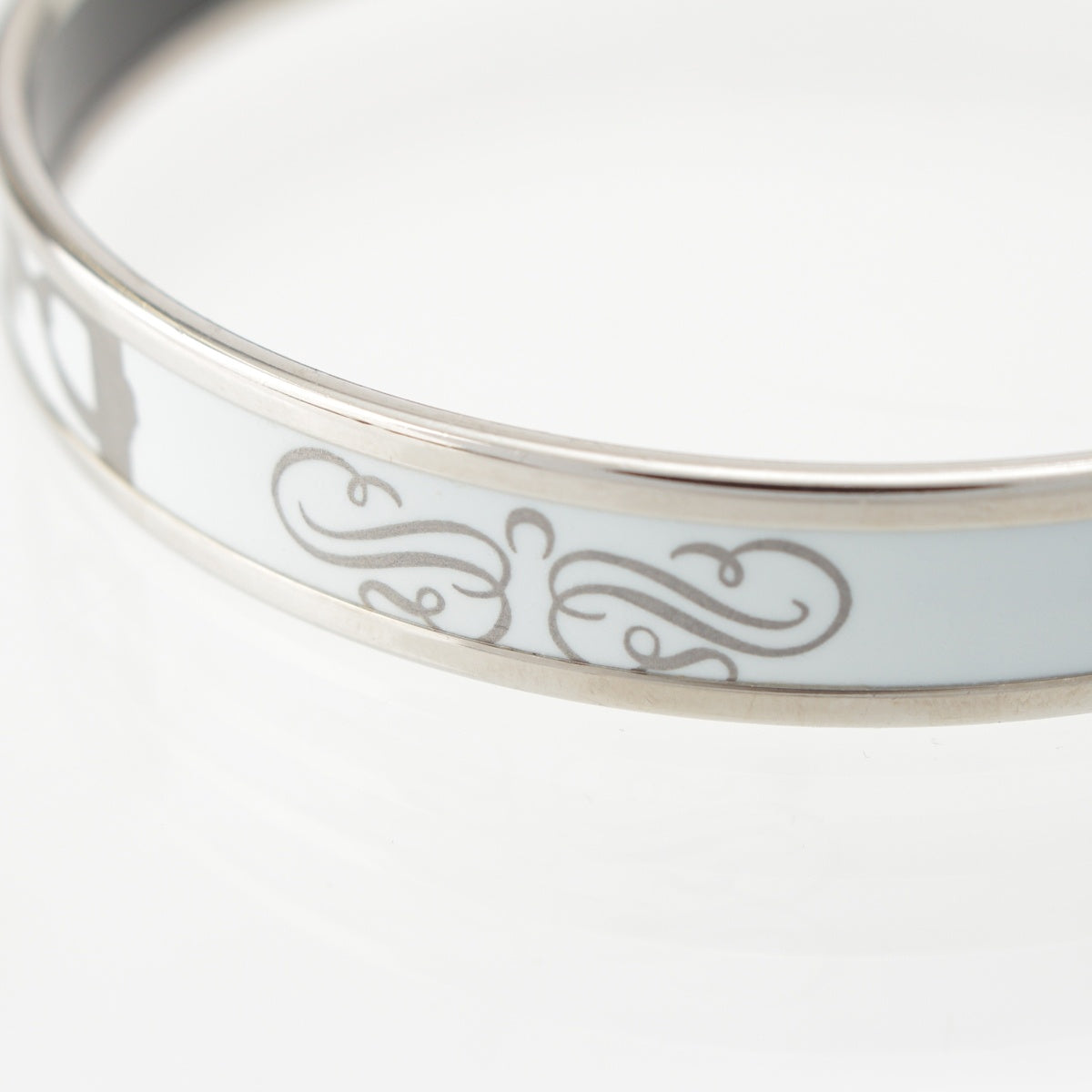 HERMES Emaille PM BRIDES de GALA Bangle Bracelet accessories White x silver