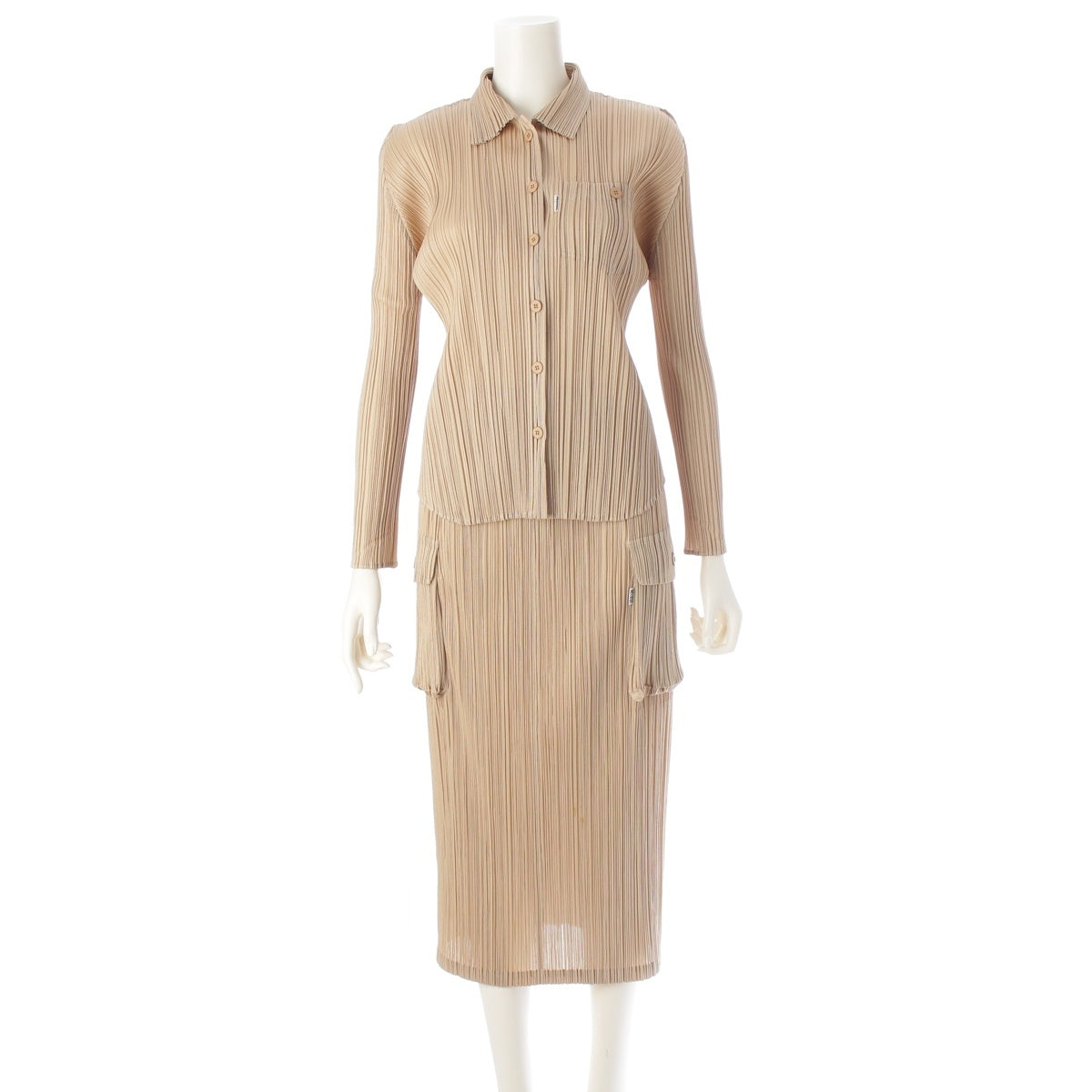 PLEATS PLEASE ISSEY Logo tab design trucker jacket with cargo pockets Skirt setup PP61-JJ123/JG126 beige 3