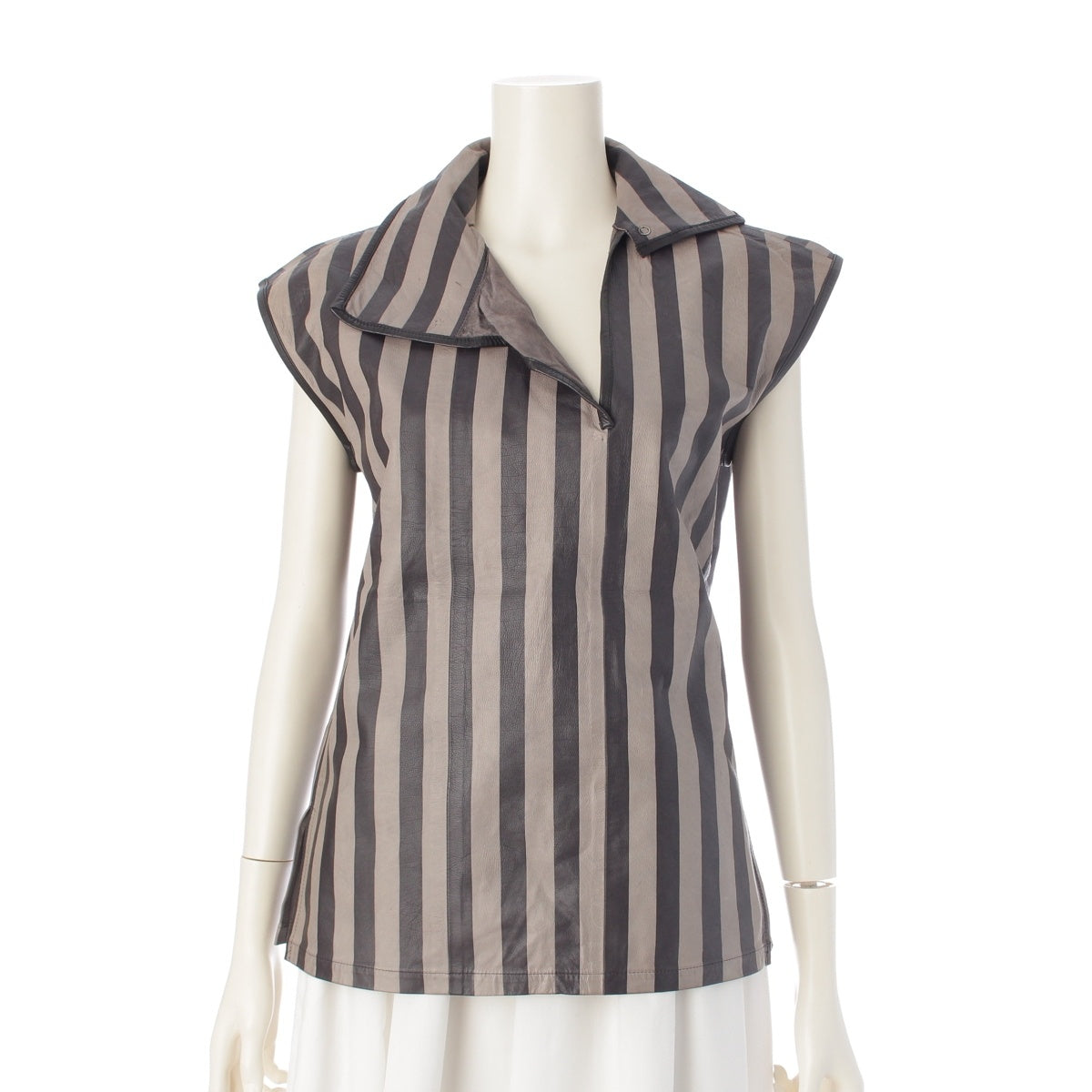 ISSEY MIYAKE cowhide leather Flat, deformed, striped, painted, sleeveless tops Black Grey