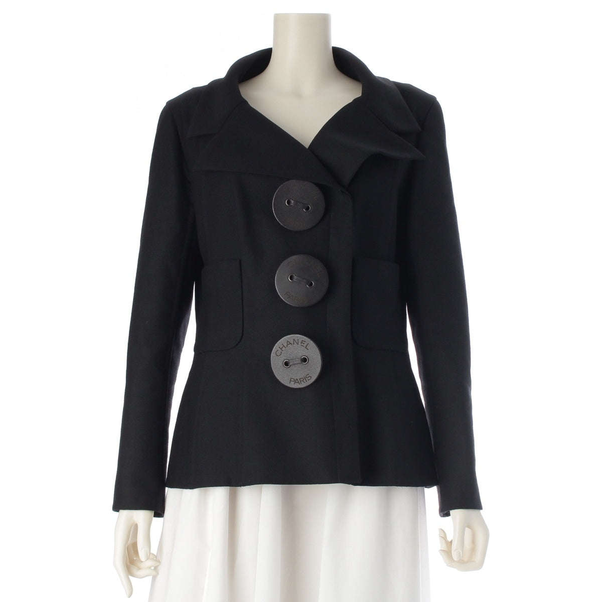 CHANEL 02A Big Button Logo tailored jacket P19910 black 42