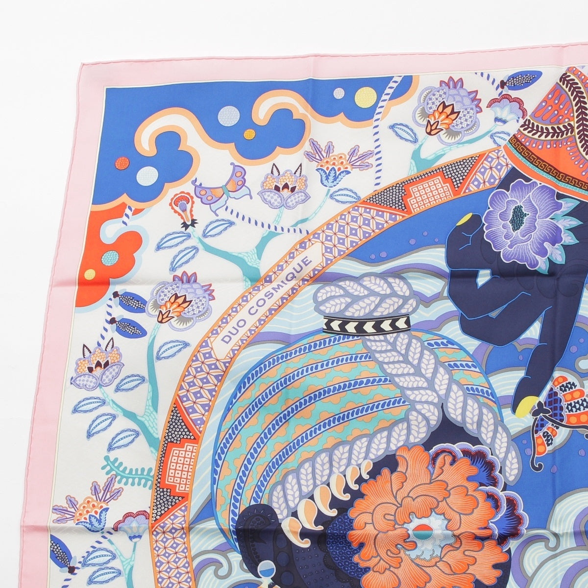 HERMES Carre 90 DUO COSMIQUE Duo Cosmic silk scarf Animals Butterflies Flowers pink