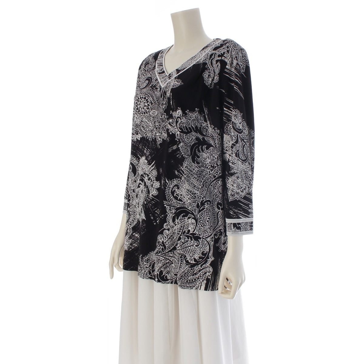 LEONARD Kankan all-over print long-sleeved cut and sew top Tunic 0199223 Black x white 42