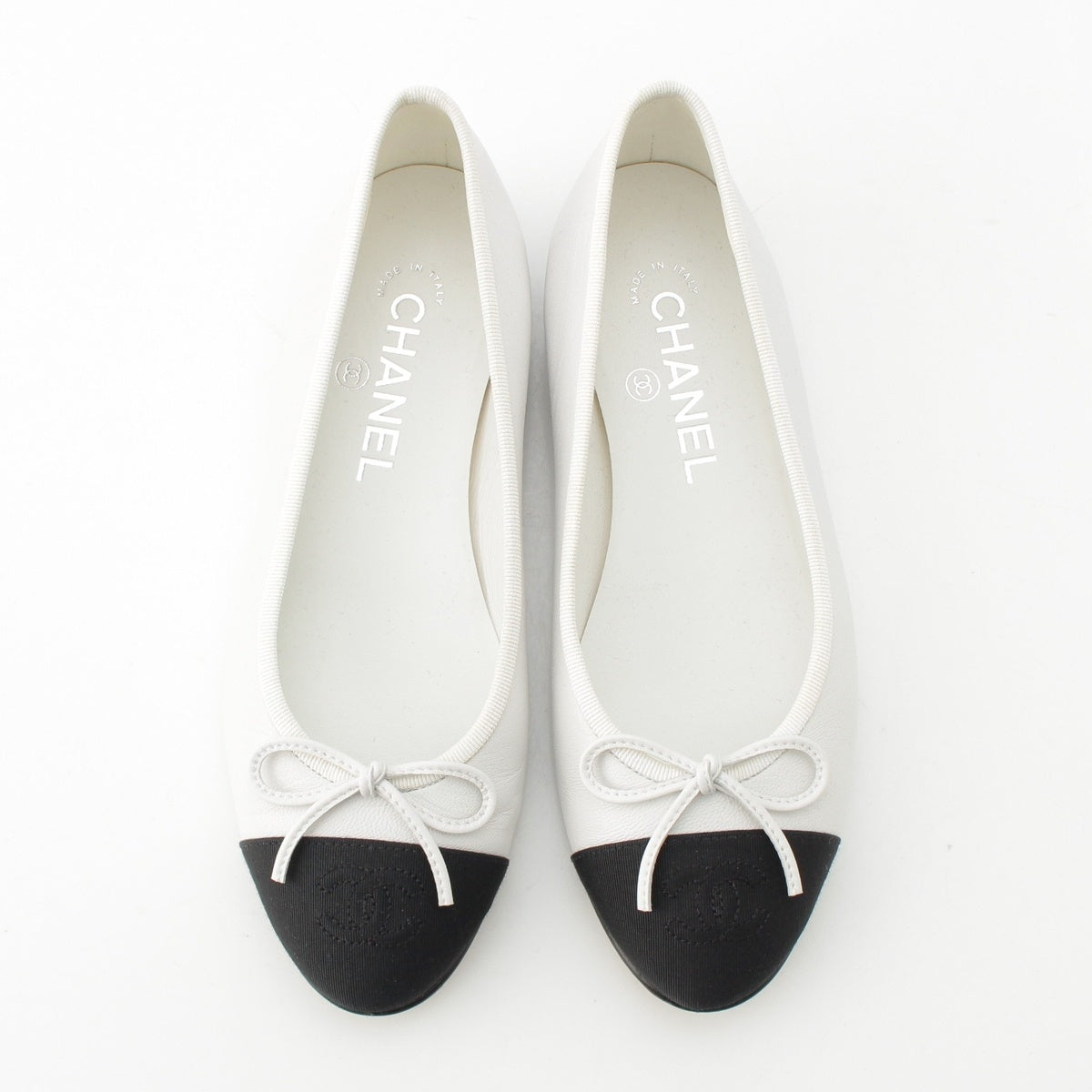 CHANEL ballerina leather Flat shoes pumps G02819 white 36