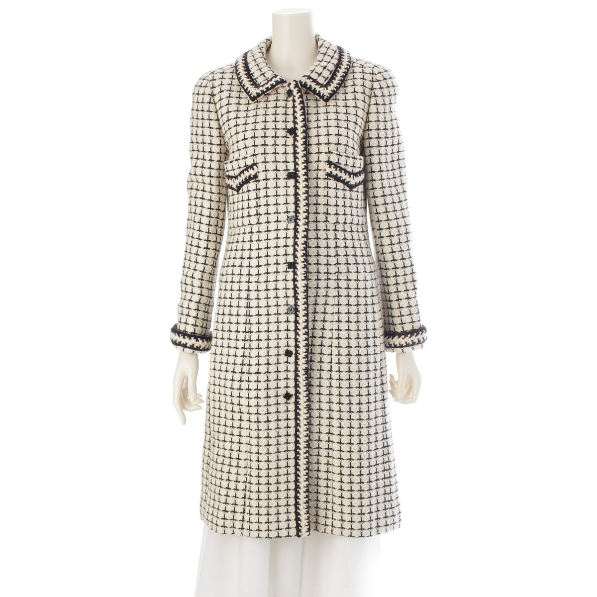CHANEL Tweed, Wool, Mohair, Alpaca long coat P16301 Black x white 38