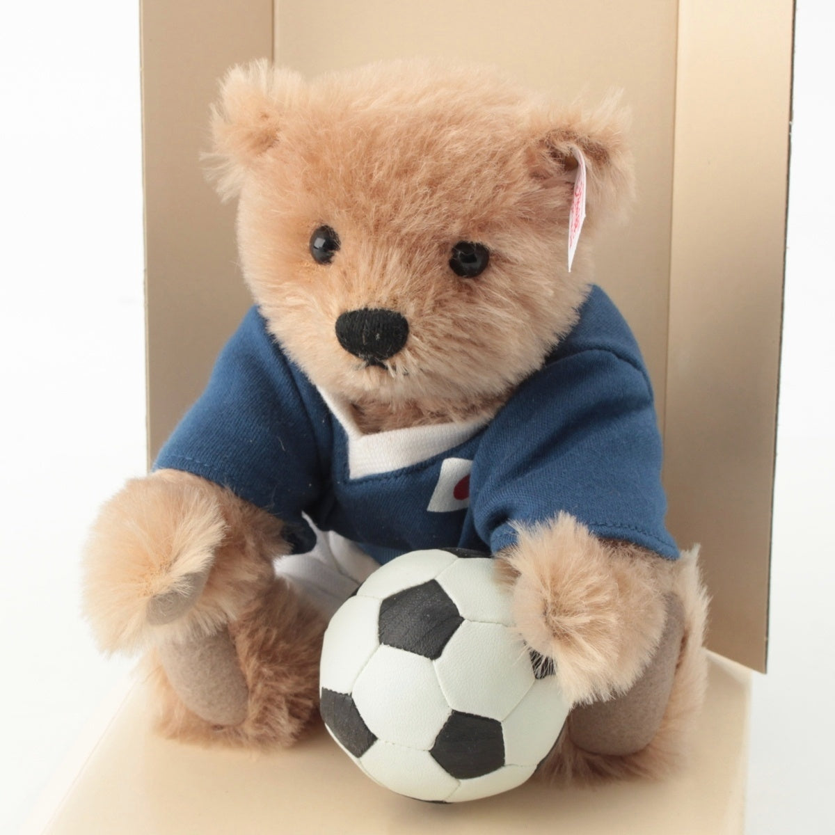Steiff cotton White tag FIFA World Cup commemorative teddy bear, limited edition of 1500 pieces, wearing a jersey with the number 10 and a soccer ball. Toys Brown