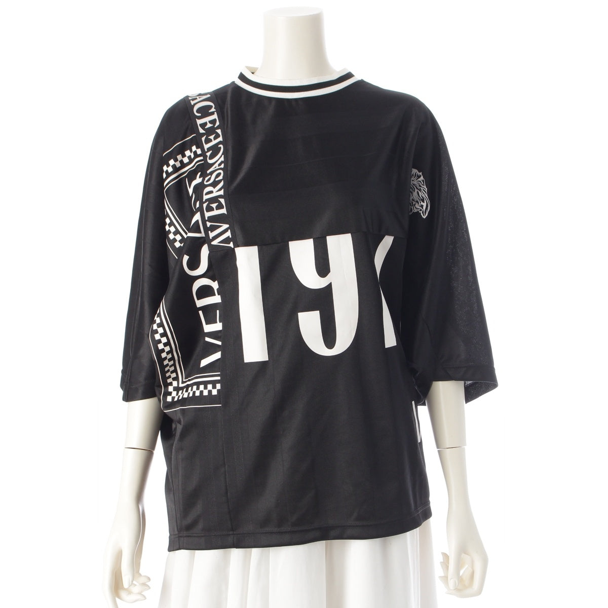 VERSACE Logo switching design Cut Black x white 40