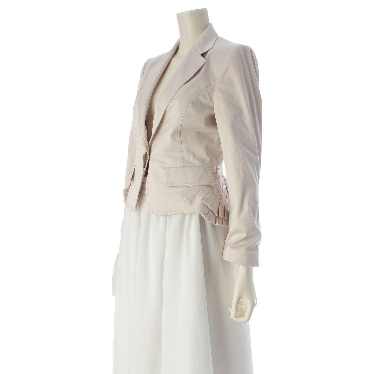 GUCCI Frill, ruffle trim, concealed placket, 1B shape tailored jacket beige 42