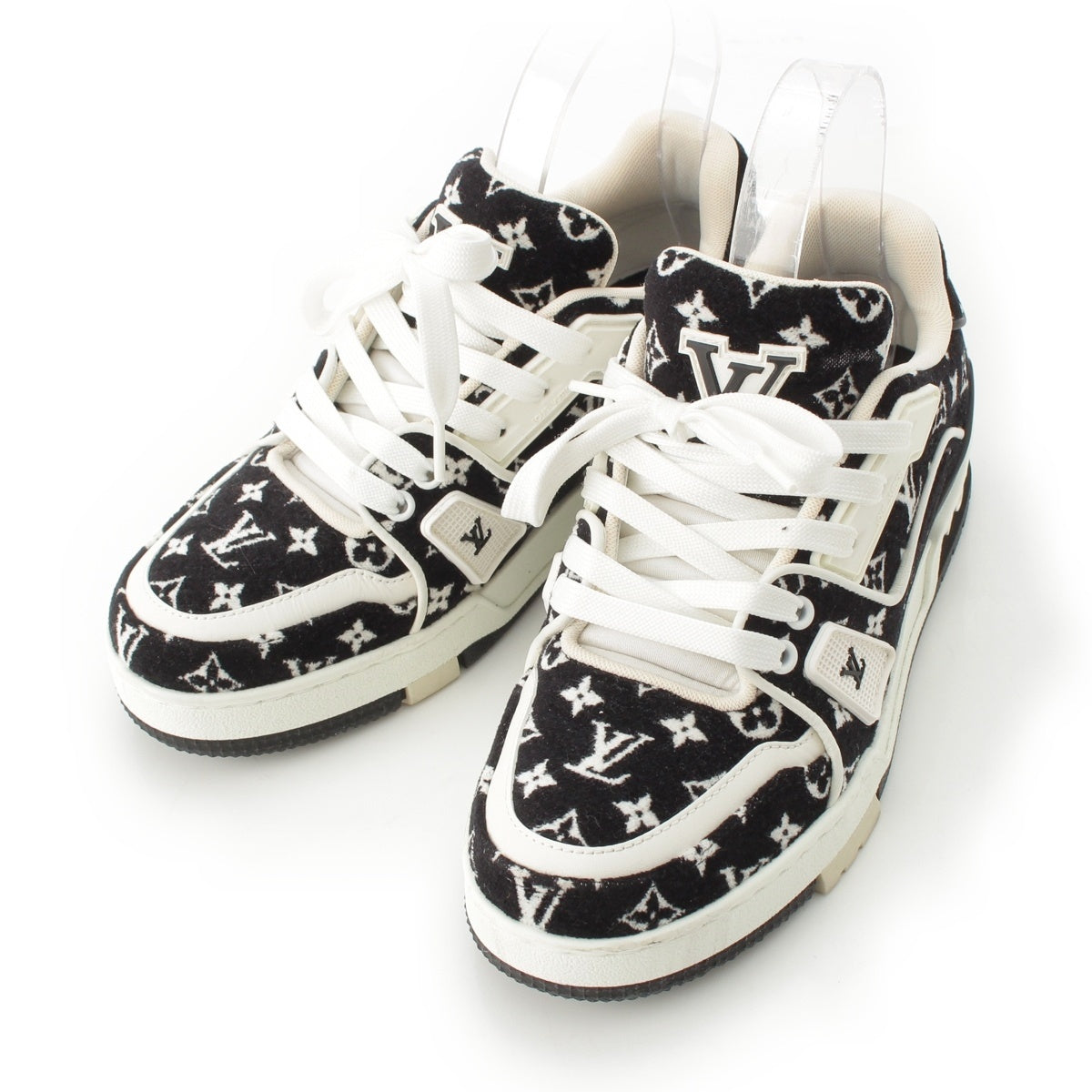 LOUIS VUITTON lv trainer Velor leather Low cut sneakers shoes GO0223 black 2