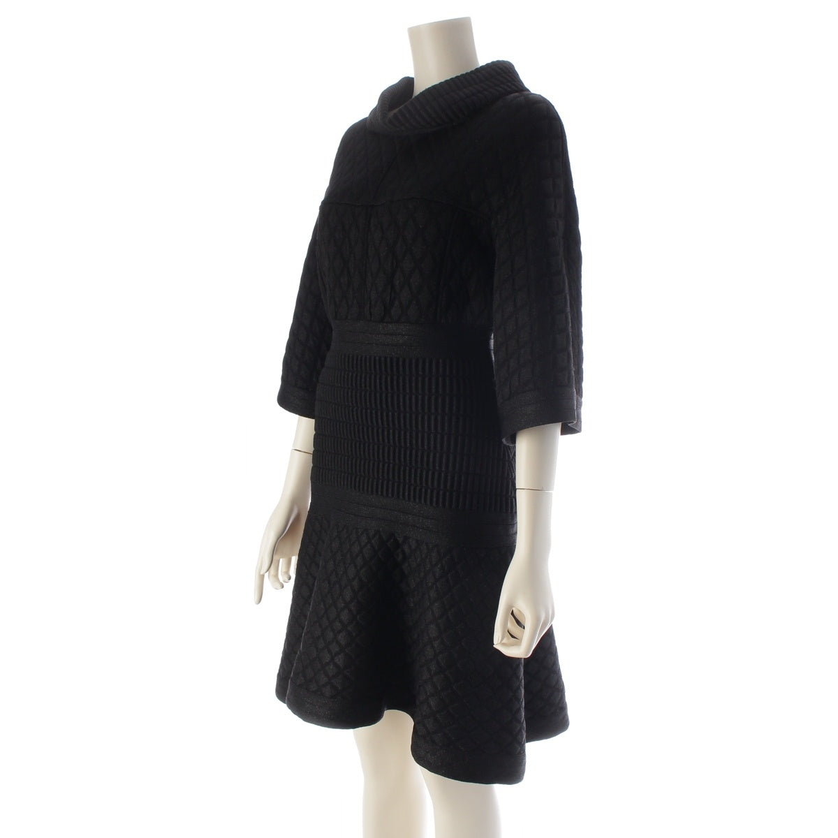CHANEL Matrasse wool Quilted knit one piece P47181 black 38