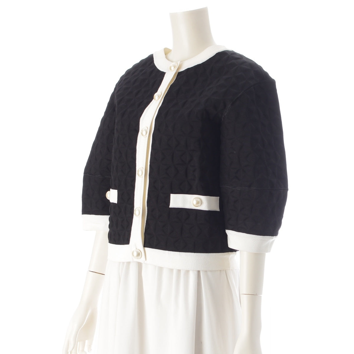 CHANEL COCO Mark pearl button No color jacket outer P46138 Black x white 36