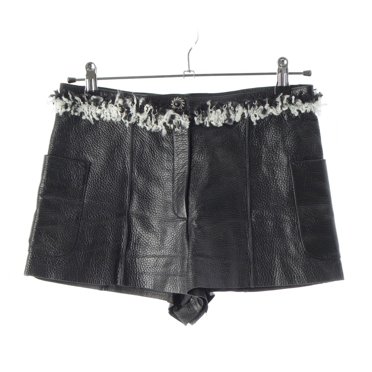 CHANEL Tweed leather Chain button Shorts P54574 black 36