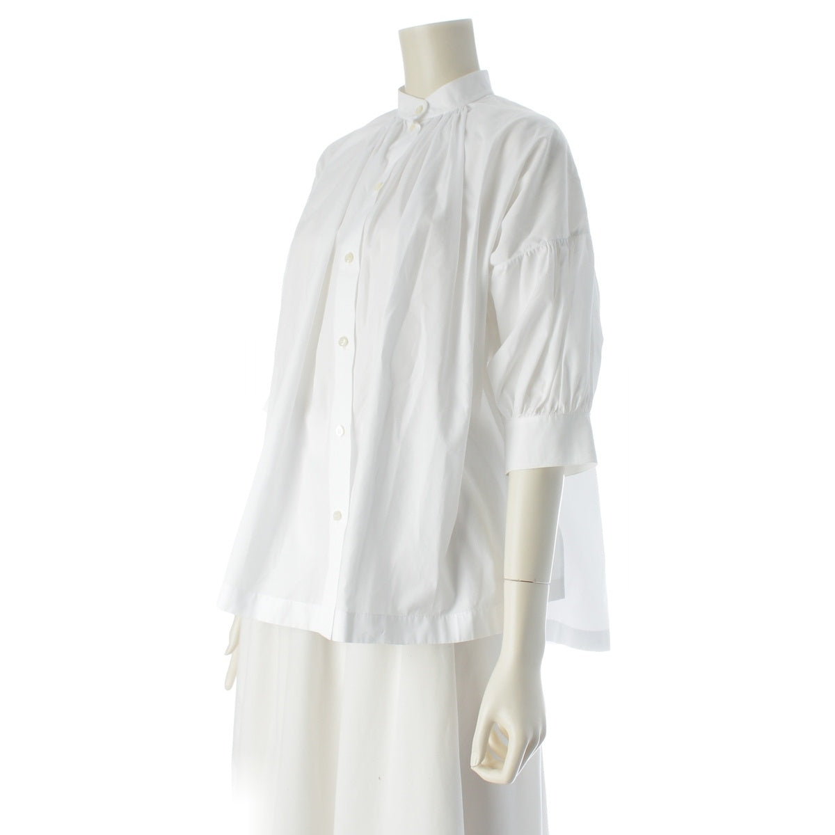 Christian Dior Bee Embroidery Pleated Short Sleeve blouse 321B36A3356 white 34