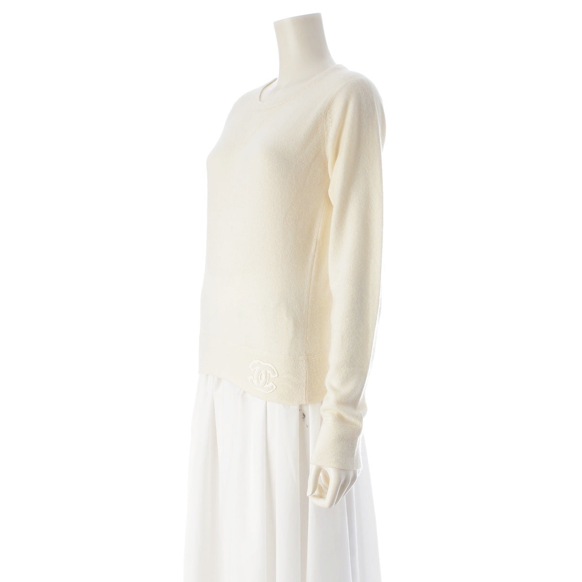 CHANEL cashmere COCO Mark Patch Crew Neck sweater Knit Top P18159 Ivory 36