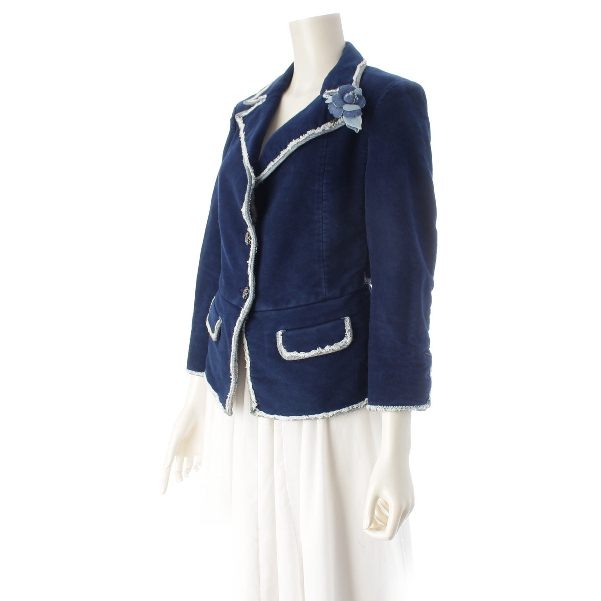 CHANEL Denim Brooch with velvet trim tailored jacket outer P31256 Navy 36