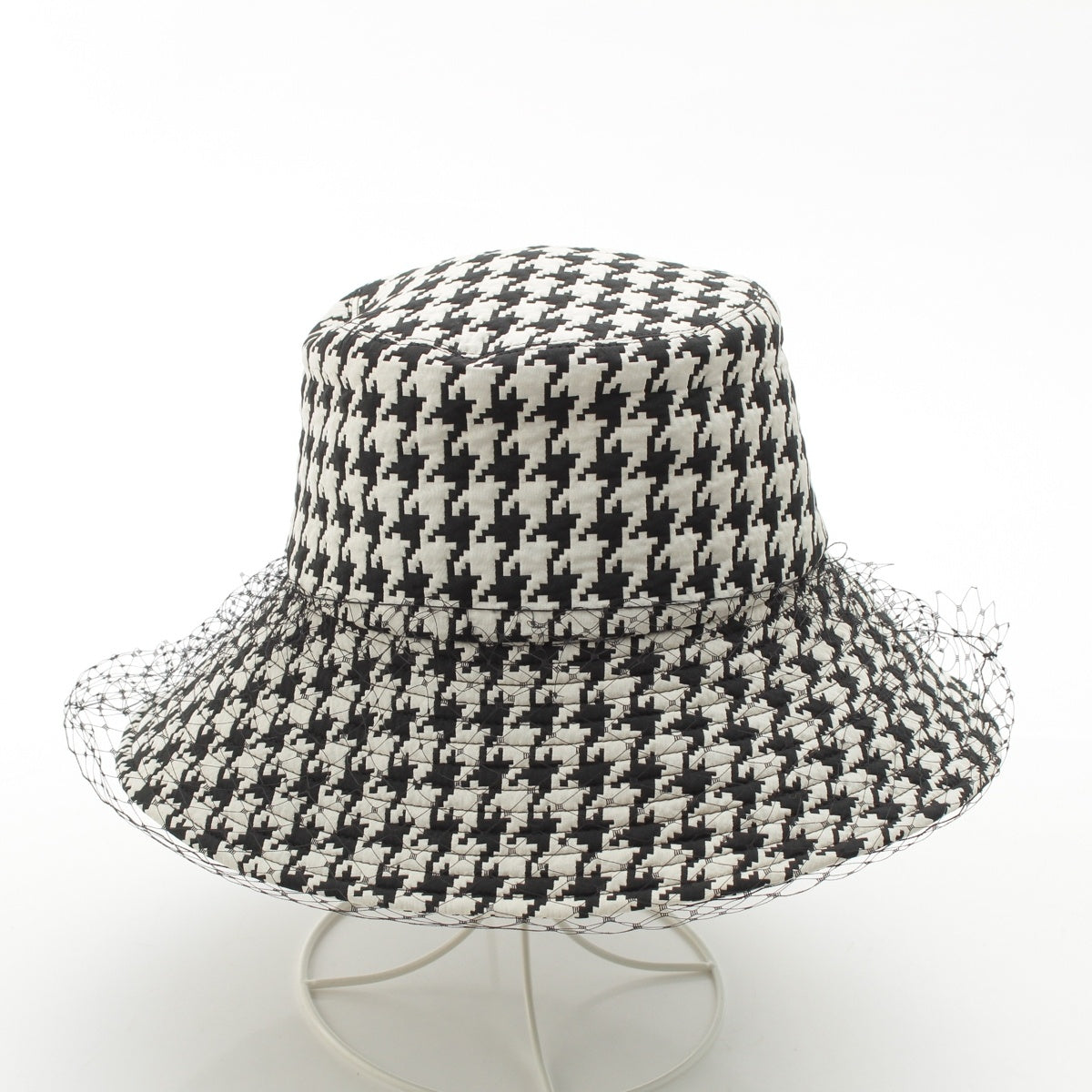 Christian Dior Houndstooth tulle hat hat 04MON924G153 Black White 57