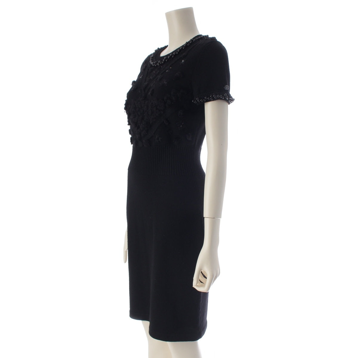 CHANEL wool Knitted short-sleeved shirt with bead embroidery one piece dress P36973 black 38