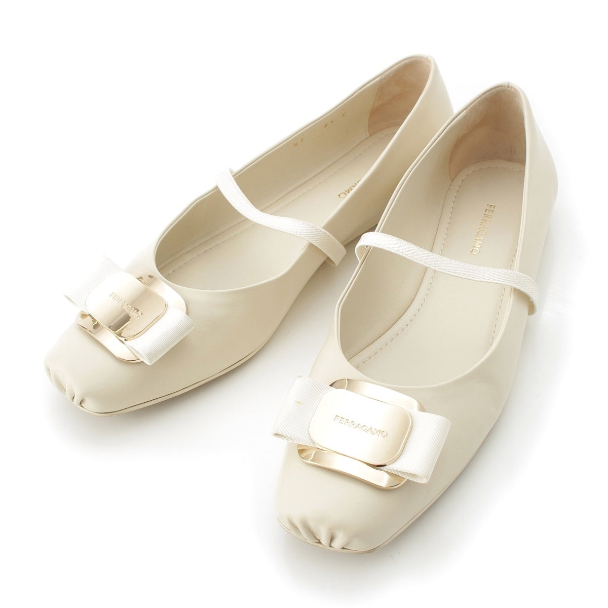 Salvatore Ferragamo leather Vara Metal Ballerina Flats pumps off white 6 1/2C
