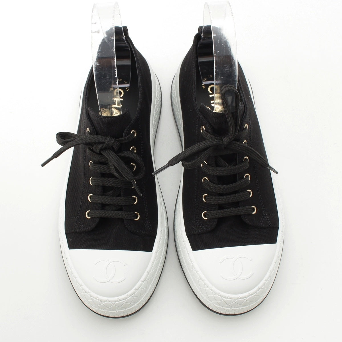 CHANEL Cotton Lambskin COCO Mark Low Cut sneakers shoes Black White 36