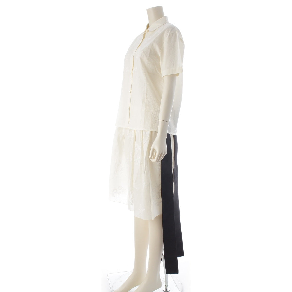 MIUMIU cotton Embroidered Batiste Short-Sleeved Shirt Blouse Skirt setup MG2473 Off-white black 38