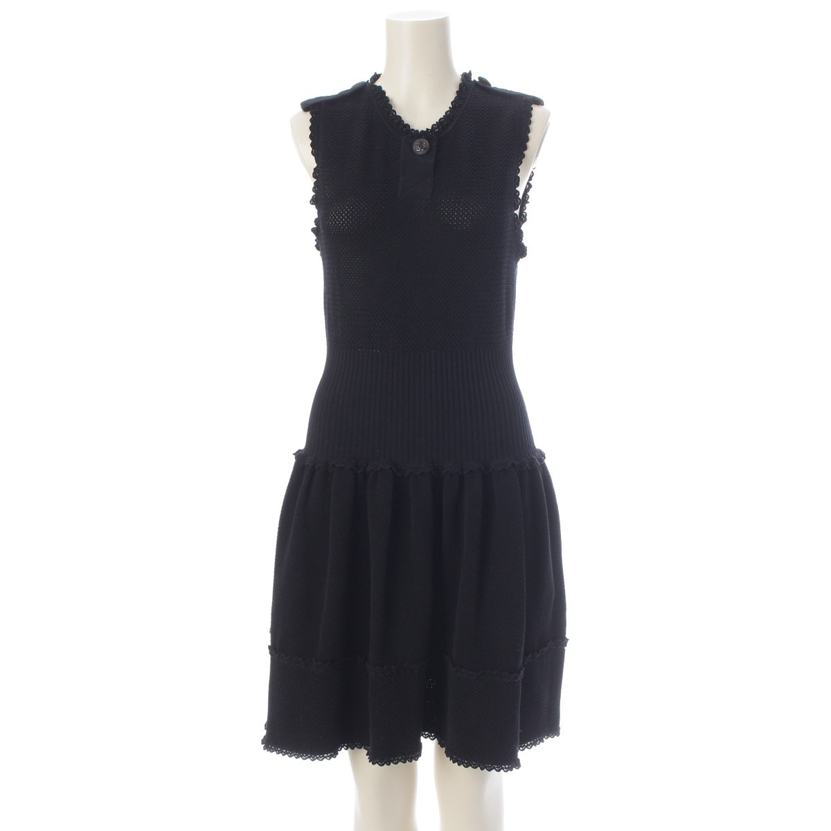 CHANEL COCO Button Sleeveless Pullover Epaulet Knit Dress one piece Lace flared short-sleeved top P53709 black