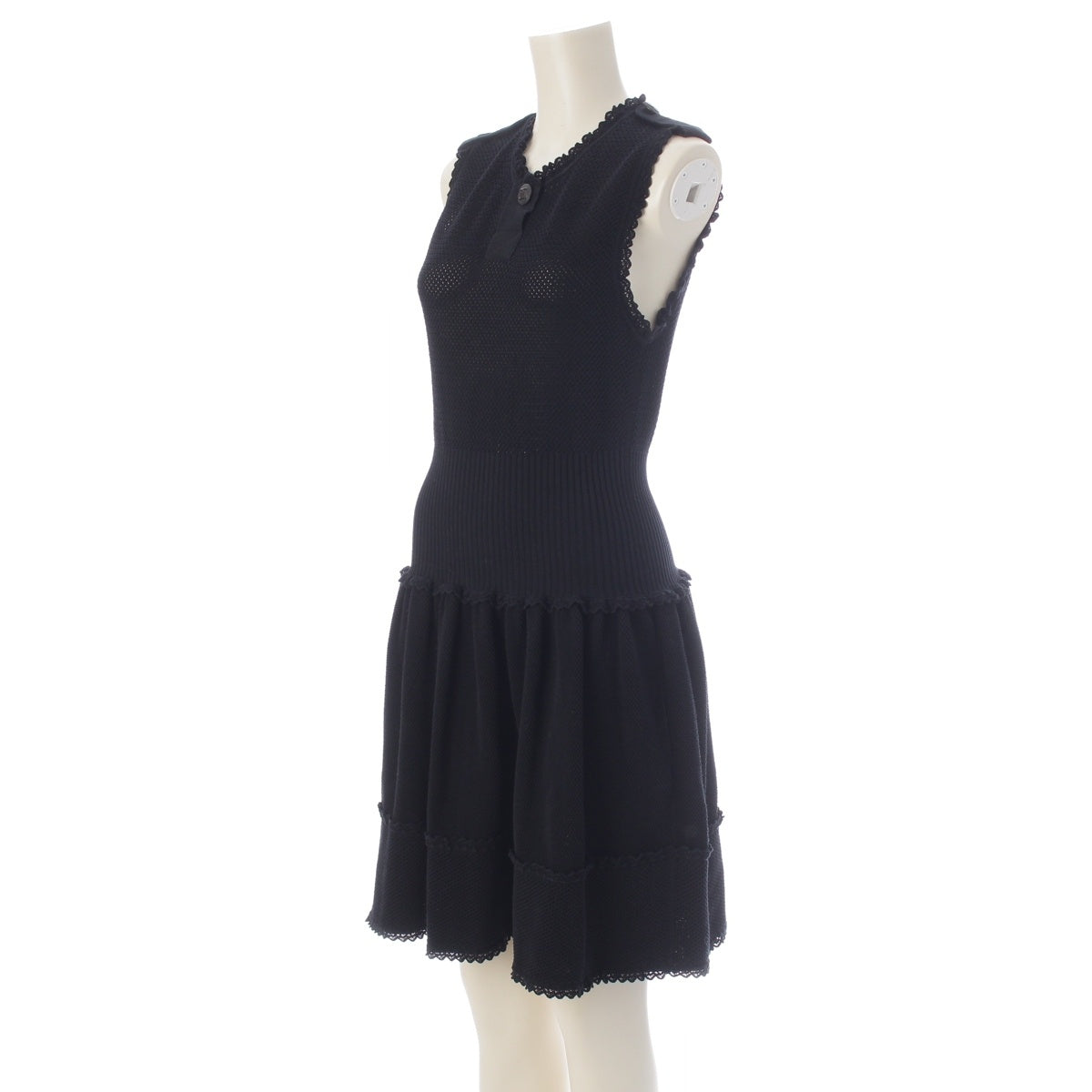 CHANEL COCO Button Sleeveless Pullover Epaulet Knit Dress one piece Lace flared short-sleeved top P53709 black
