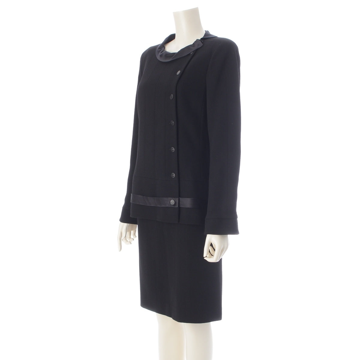 CHANEL Wool Satin Switching COCO Mark Button Collarless Jacket Skirt setup P21929 black 40