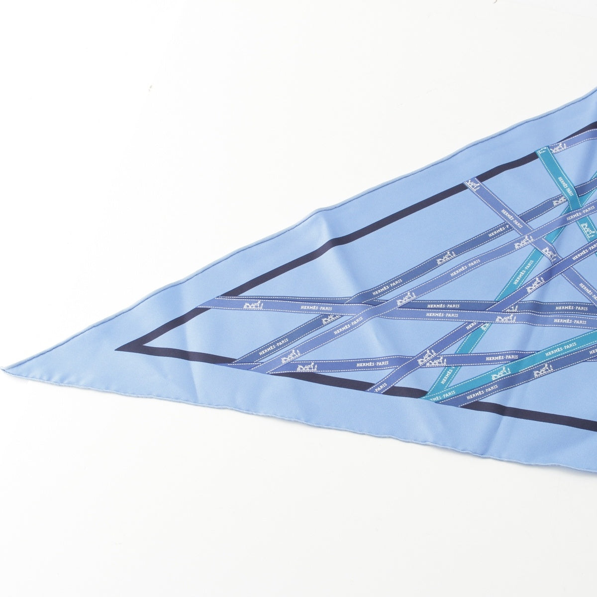 HERMES Pointe-Bolduc Triangle silk scarf blue
