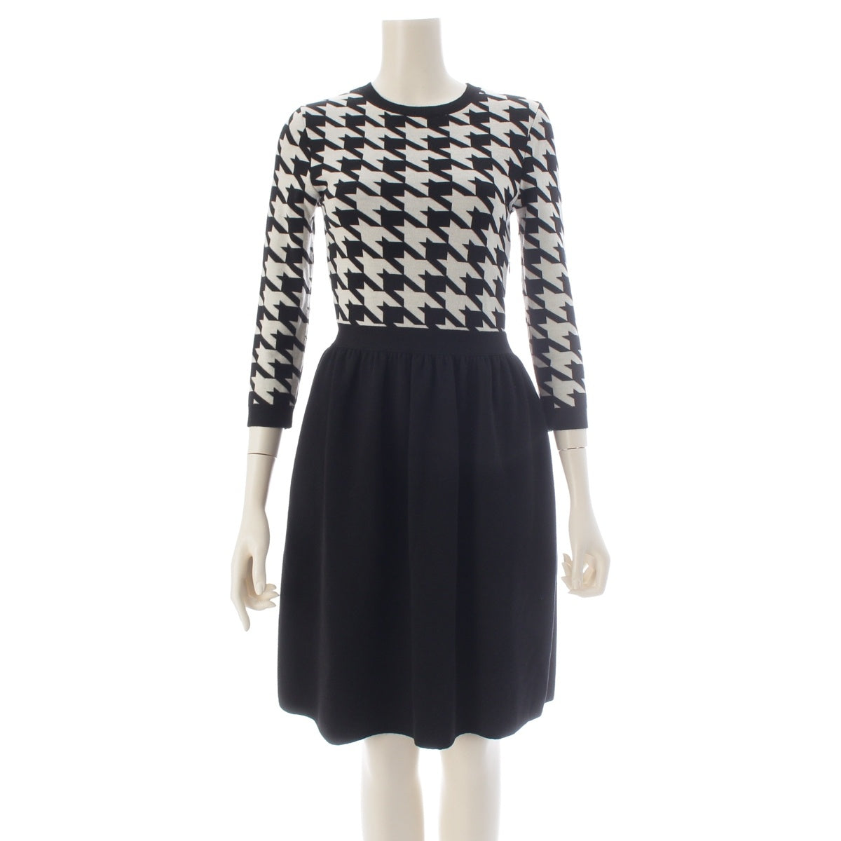 Christian Dior Houndstooth Crew Neck Knit one piece Evening dress 3H24672AM567 White black 38