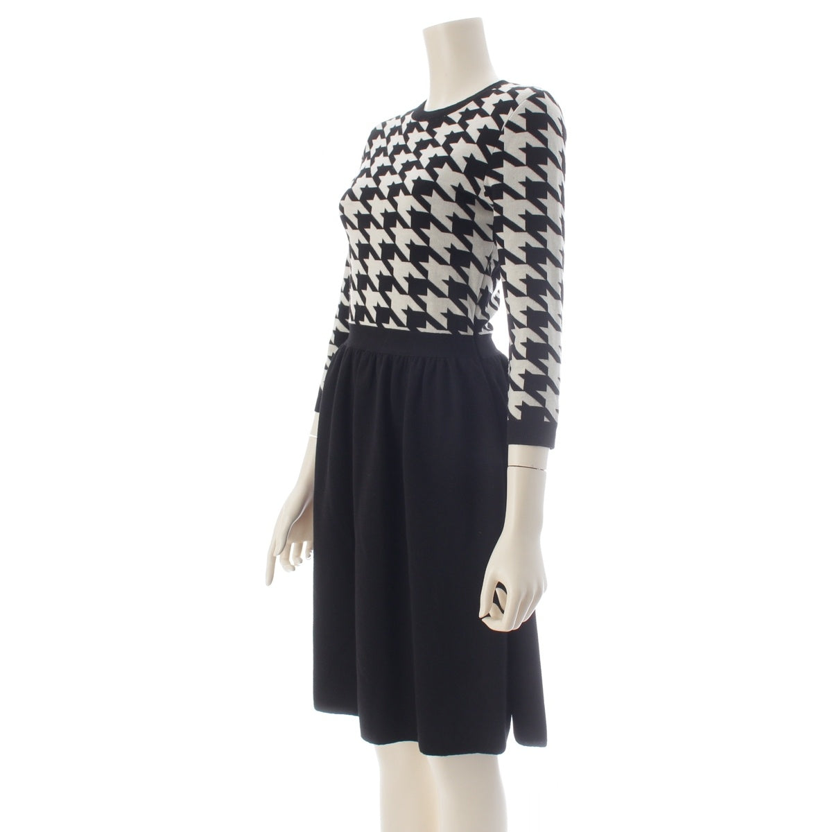 Christian Dior Houndstooth Crew Neck Knit one piece Evening dress 3H24672AM567 White black 38